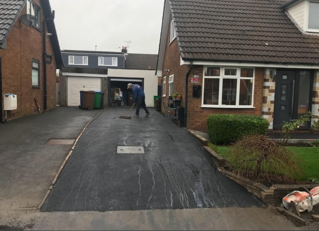 tarmac driveway completed in Mossley