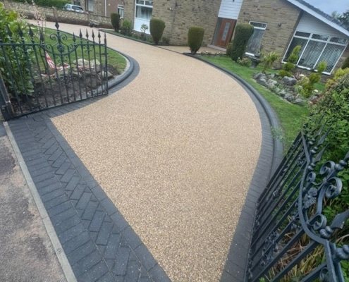 resin driveway completd in Bamford Rochdale by SL Paving & Landscapes